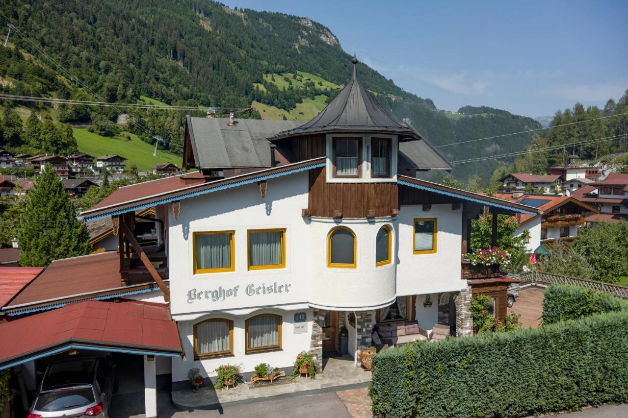 Aparthotel Berghof Geisler Finkenberg Zewnętrze zdjęcie
